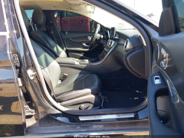 55SWF4JBXHU208527 Mercedes-Benz C 300 Luxury/sport