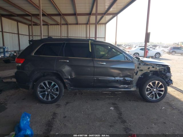 1C4RJFCG3JC268170 Jeep Grand Cherokee Overland 4x4