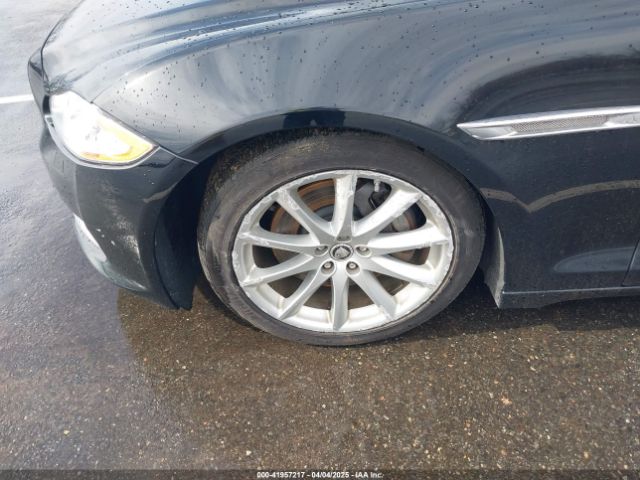 2011 JAGUAR XJ SAJWA1CB8BLV12389 Photo 5
