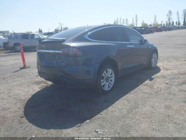 2016 TESLA MODEL X 5YJXCAE27GF002541 Photo 3