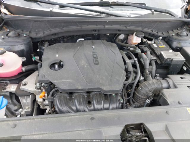 5NTJA4AE6NH003287 Hyundai Santa Cruz Se