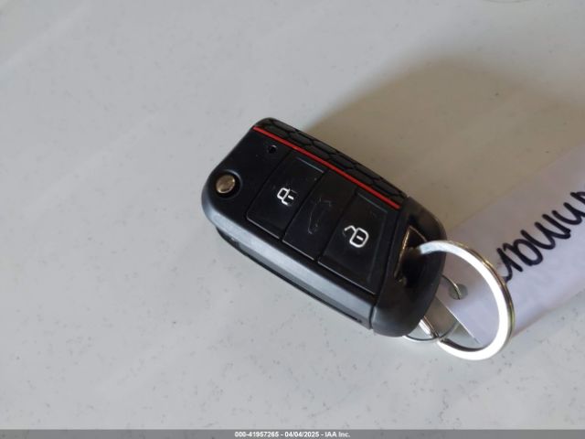 2015 VOLKSWAGEN GOLF GTI 3VWYT7AU8FM067954 Photo 10