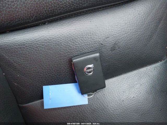 LYV102RK9KB297120 Volvo Xc60 T5 Momentum