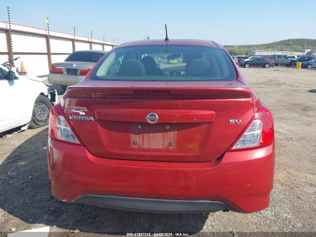 3N1CN7AP9JK394050 Nissan Versa 1.6 Sv