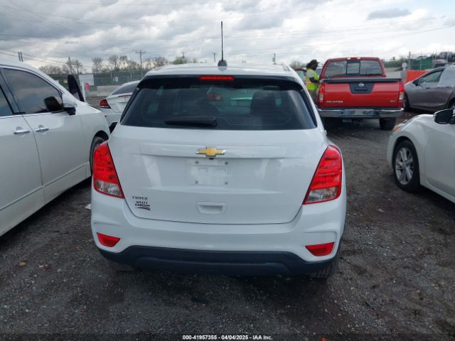 3GNCJKSB5HL269217 Chevrolet TRAX LS