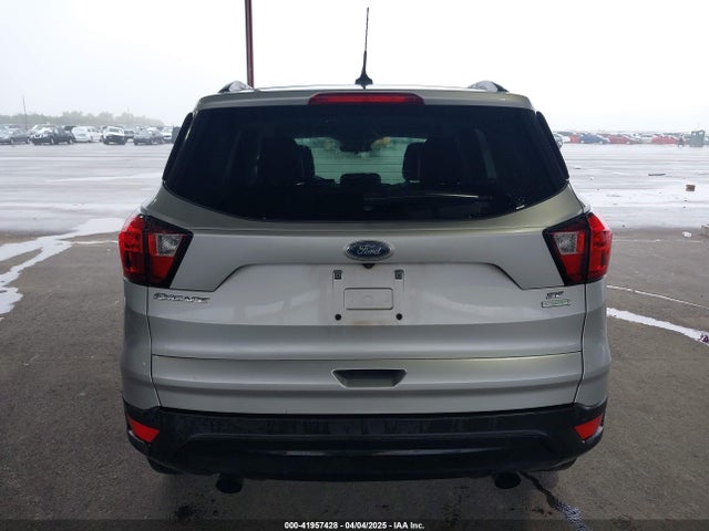 1FMCU0GDXKUA40894 Ford ESCAPE SE