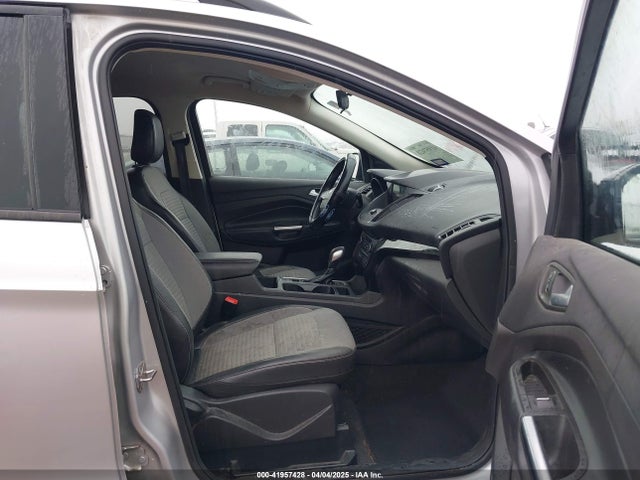 1FMCU0GDXKUA40894 Ford ESCAPE SE