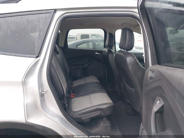 1FMCU0GDXKUA40894 Ford ESCAPE SE