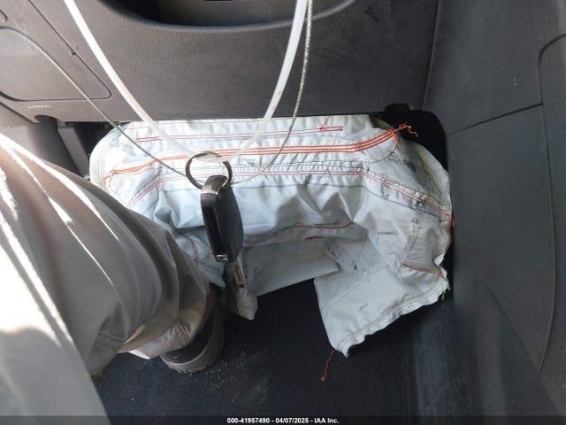 3GNCJKSB4JL173889 Chevrolet TRAX LS