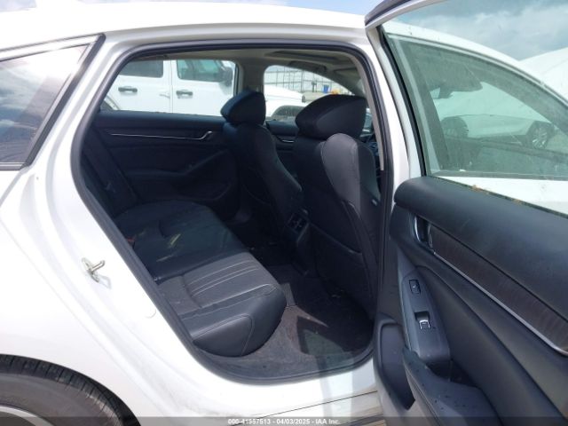 1HGCV3F94JA010033 Honda Accord Hybrid Touring