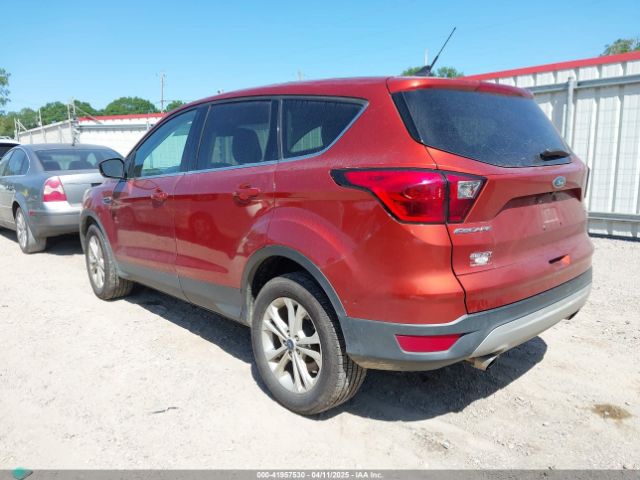 2019 FORD ESCAPE 1FMCU0GD1KUA04737 Photo 2