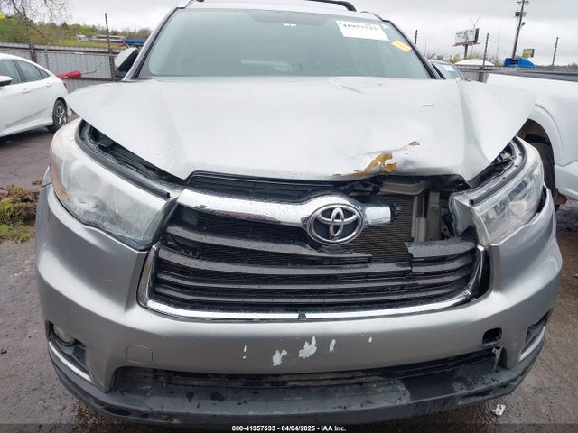 5TDKKRFHXFS113383 Toyota Highlander Xle V6