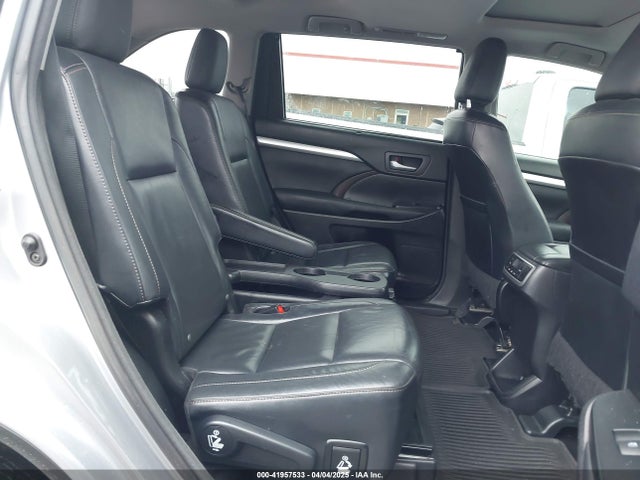 5TDKKRFHXFS113383 Toyota Highlander Xle V6