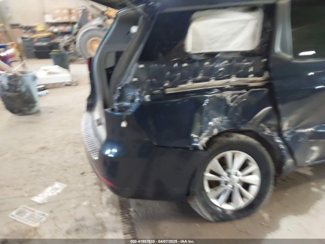 KNDMB5C10G6161548 KIA SEDONA LX
