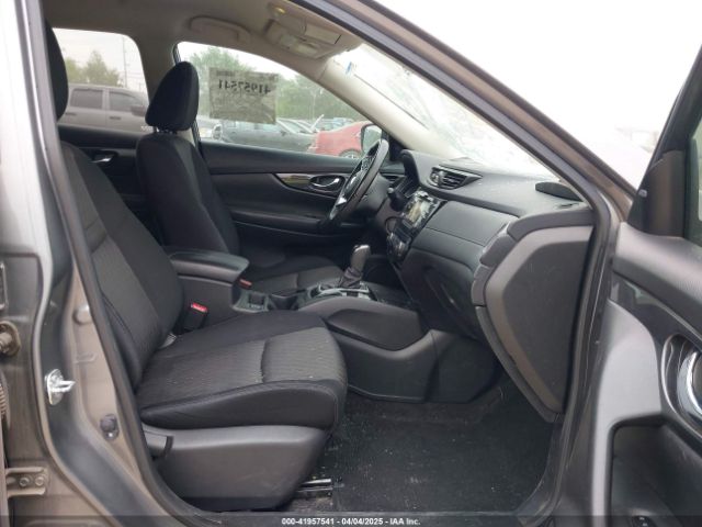 JN8AT2MT9HW380416 Nissan ROGUE SV