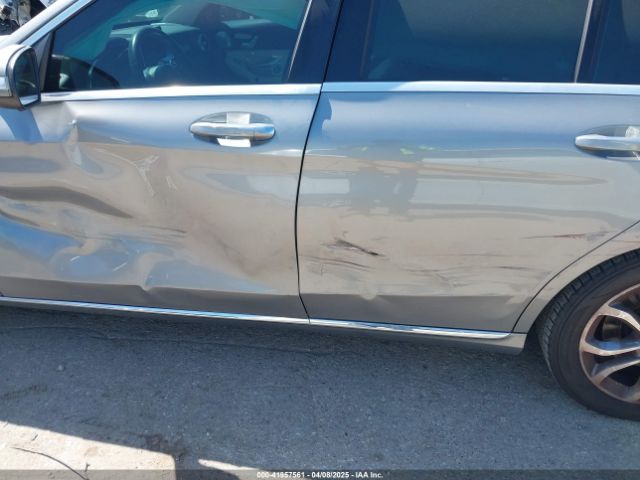55SWF4JB0FU056349 Mercedes-Benz C 300 Luxury/sport