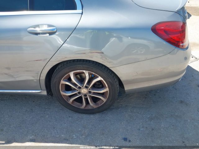 55SWF4JB0FU056349 Mercedes-Benz C 300 Luxury/sport