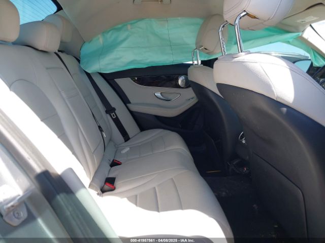55SWF4JB0FU056349 Mercedes-Benz C 300 Luxury/sport