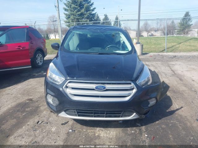 1FMCU9GD9KUC57650 Ford ESCAPE SE