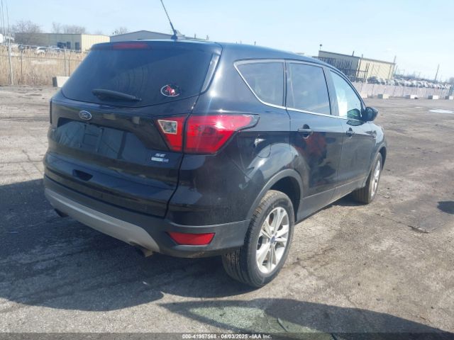 1FMCU9GD9KUC57650 Ford ESCAPE SE
