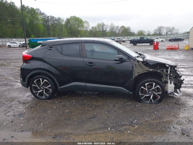 NMTKHMBX4JR032773 Toyota C-HR XLE