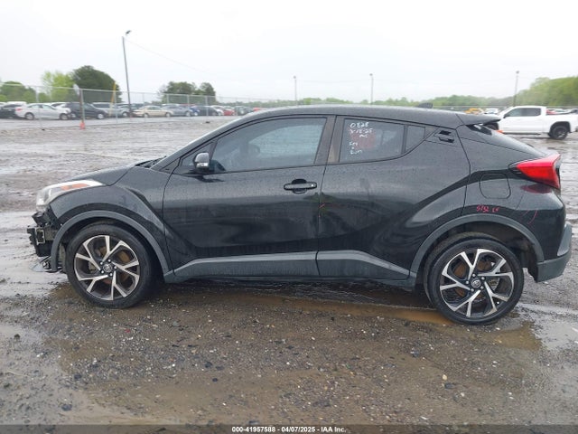 NMTKHMBX4JR032773 Toyota C-HR XLE