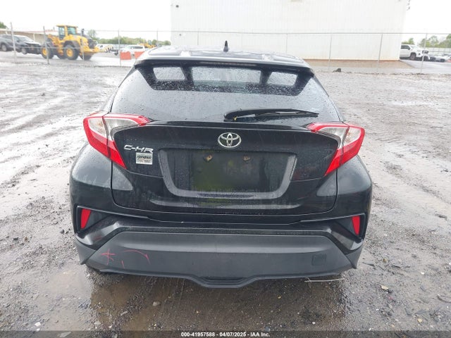 NMTKHMBX4JR032773 Toyota C-HR XLE