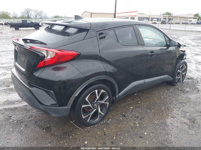 NMTKHMBX4JR032773 Toyota C-HR XLE