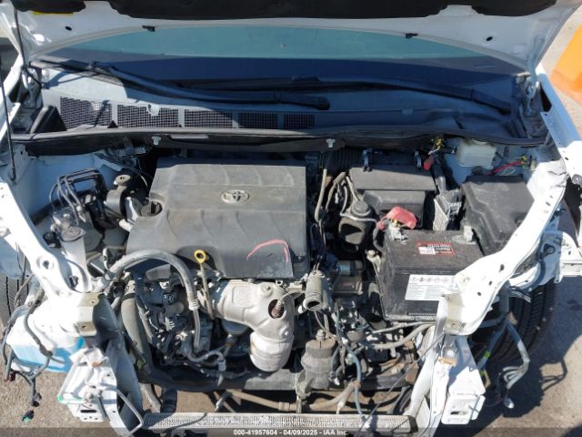 5TDXK3DC0GS702003 Toyota Sienna Se 8 Passenger
