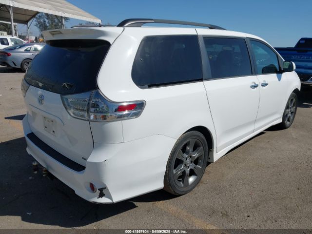 5TDXK3DC0GS702003 Toyota Sienna Se 8 Passenger