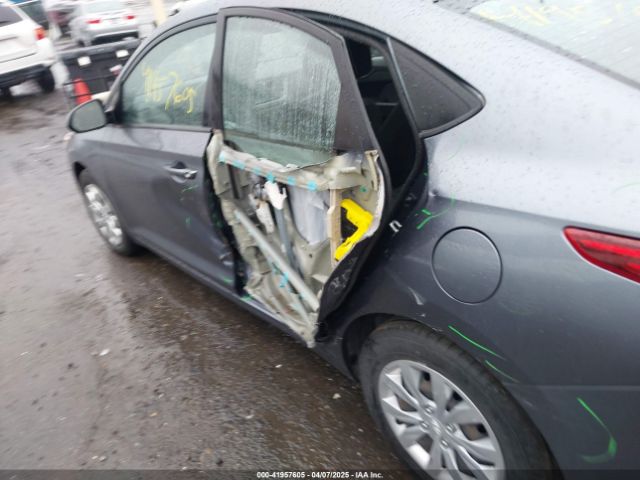 3KPC24A3XKE088606 Hyundai ACCENT SE