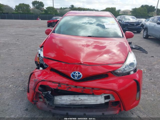 JTDZN3EU8FJ020702 Toyota Prius V Four