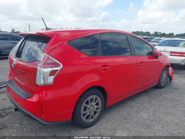 JTDZN3EU8FJ020702 Toyota Prius V Four