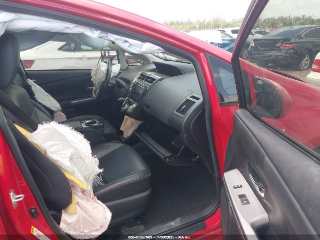 JTDZN3EU8FJ020702 Toyota Prius V Four