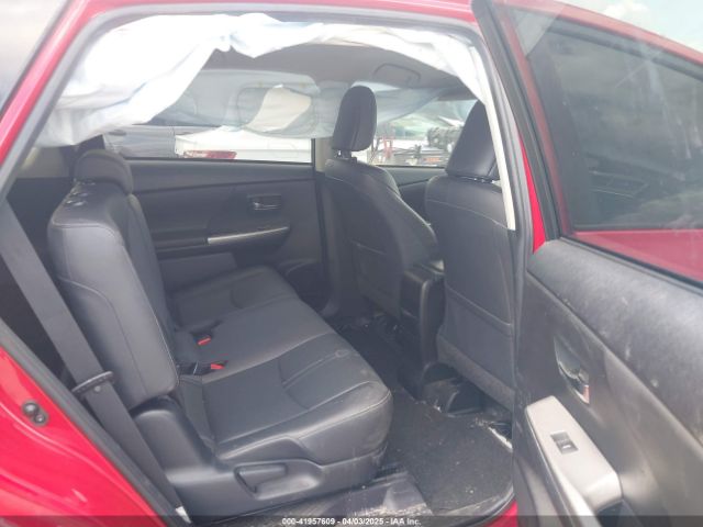 JTDZN3EU8FJ020702 Toyota Prius V Four