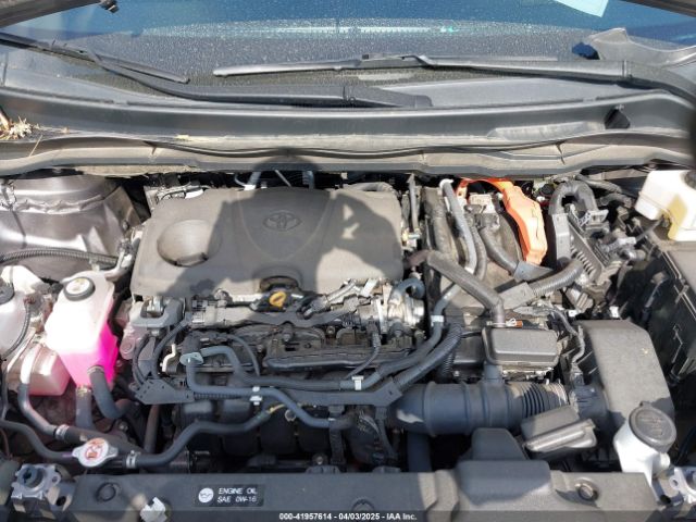 5TDDSKFC8NS047144 Toyota Sienna Xse