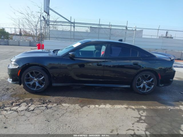 2C3CDXHG7KH671082 Dodge Charger Gt Rwd