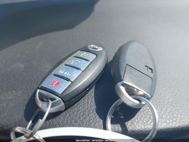 3N1AB7AP6HL686825 Nissan SENTRA SV