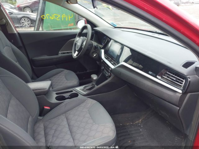 KNDCB3LC7N5518664 KIA NIRO LX