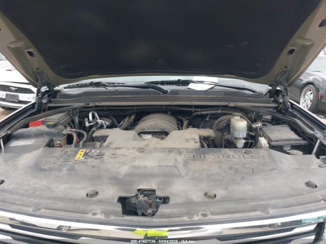 1GNSKJKJ3KR231852 Chevrolet Suburban Premier