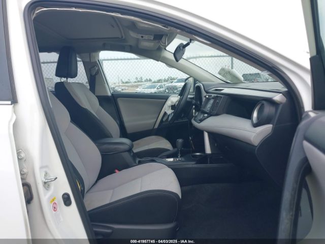2T3WFREV1GW239905 Toyota Rav4 Xle