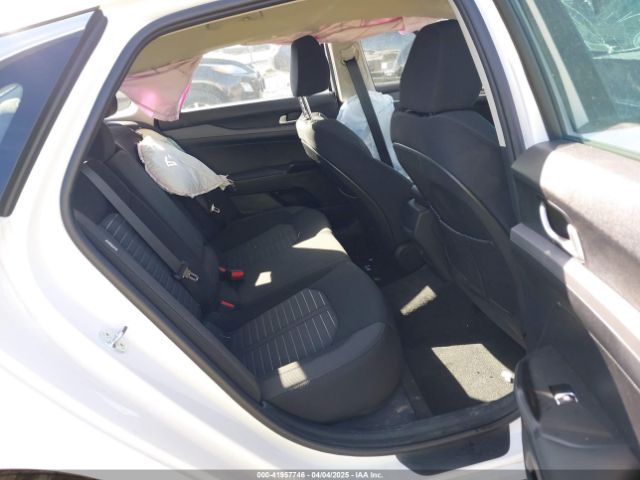 KNAG24J79S5296537 KIA K5 LXS