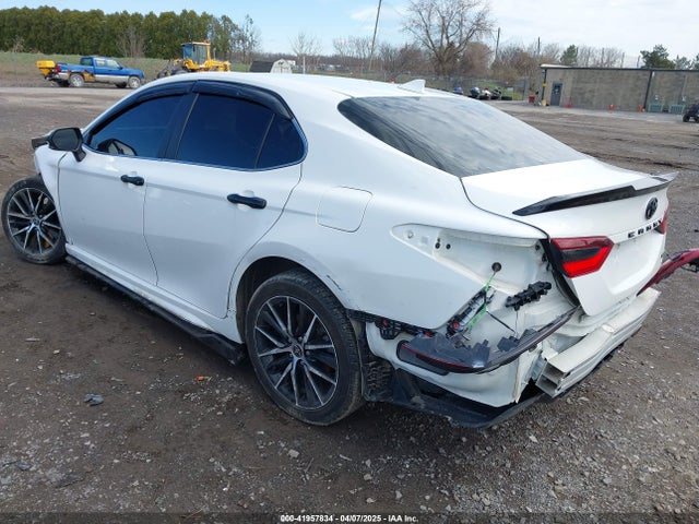 4T1G11AK5NU670897 Toyota Camry Se/se Night Shade