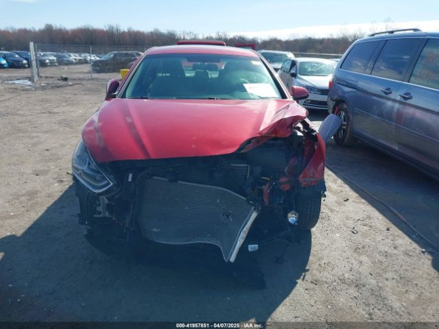5NPE24AF8JH693222 Hyundai SONATA SE