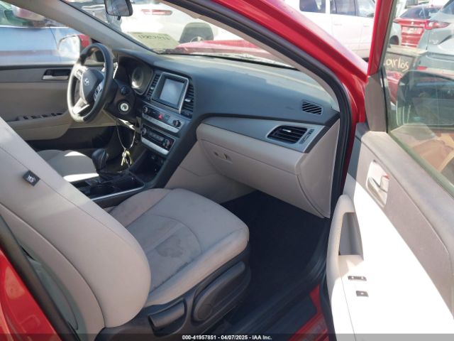 5NPE24AF8JH693222 Hyundai SONATA SE