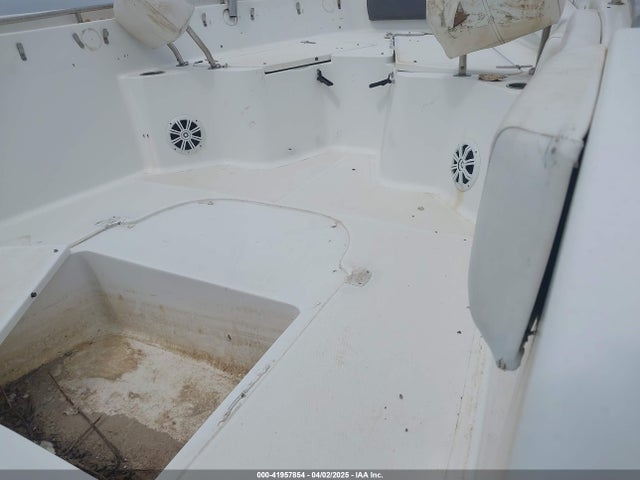 Sea Hunt Boat 2014 SXSU0477K415 Image 7