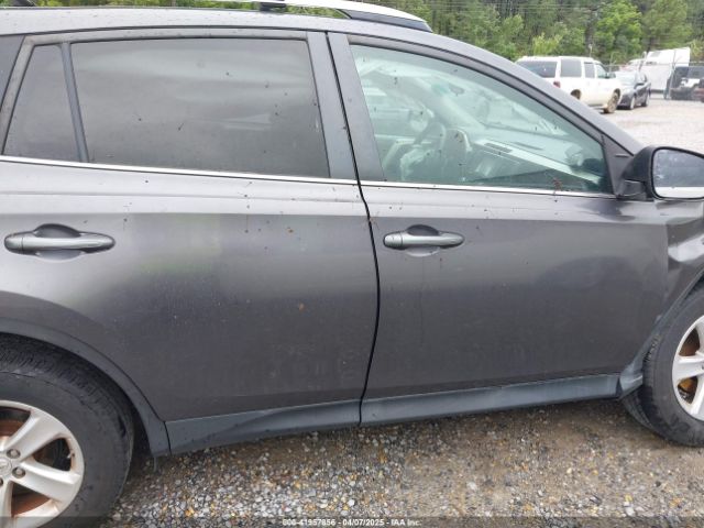 2T3WFREV3EW074260 Toyota Rav4 Xle