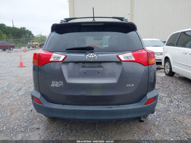 2T3WFREV3EW074260 Toyota Rav4 Xle