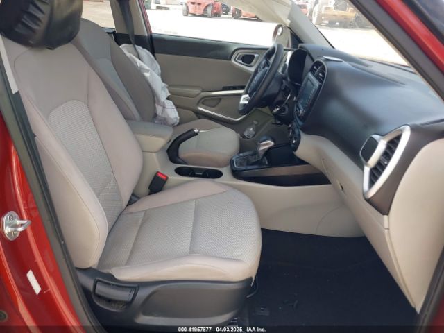 KNDJ23AU7L7119368 KIA SOUL LX