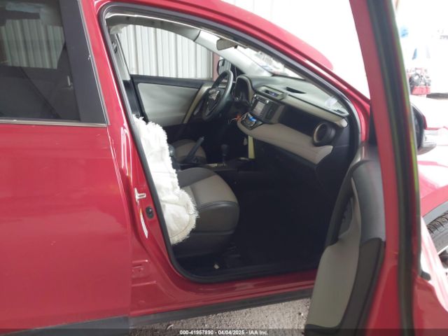2T3WFREV5FW208526 Toyota Rav4 Xle